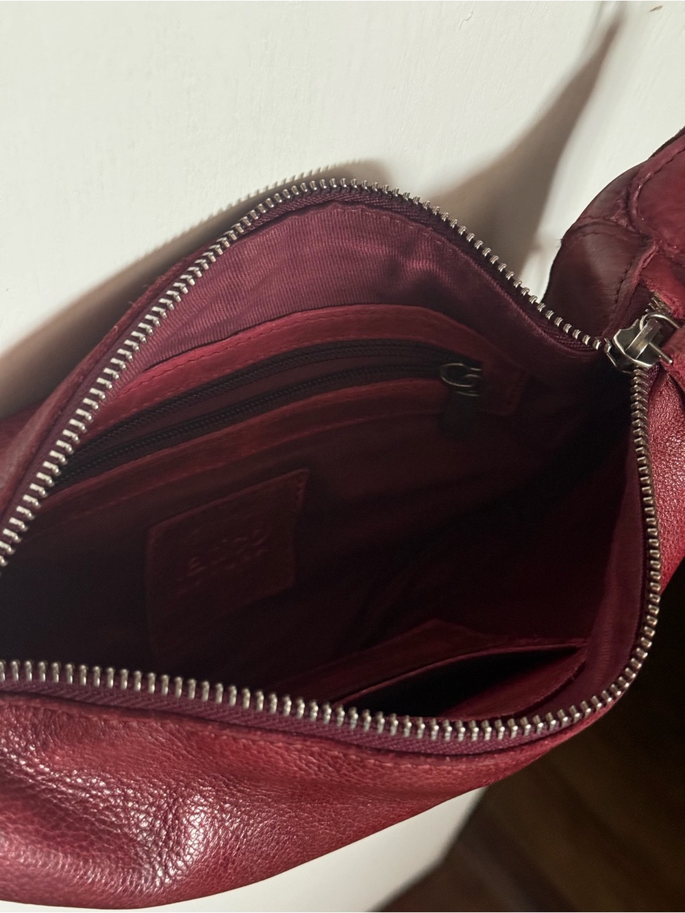 Women's Burgundy Leather Crossbody Bag - Picture 4 of 9